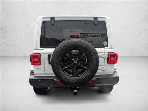 Used 2021 Jeep Wrangler Unlimited Sahara image 6