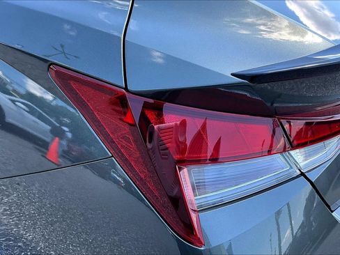 Used 2025 Hyundai Elantra Sport FWD image 24