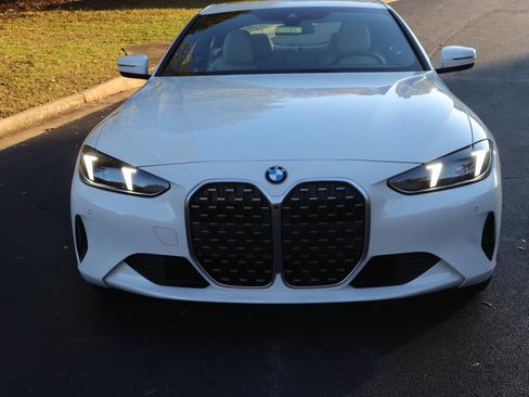 Used 2025 BMW 430i Coupe w/ Convenience Package image 3