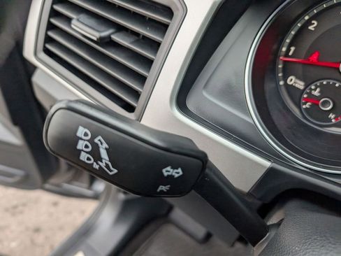 Used 2021 Volkswagen Atlas SE image 28