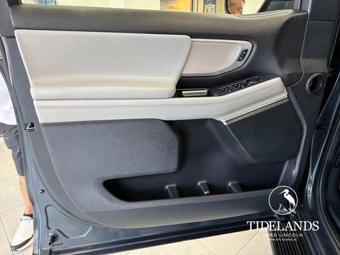 Certified 2025 Ford Expedition Active RWD image 13