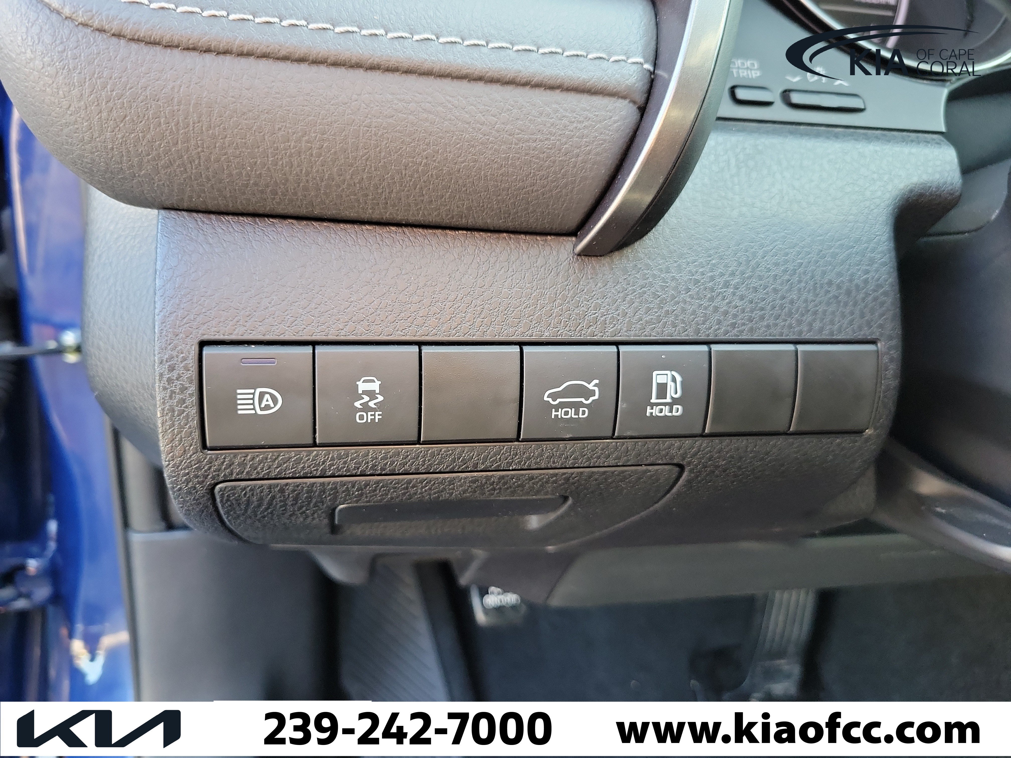 Used 2023 Toyota Camry SE w/ Convenience Package FWD image 23