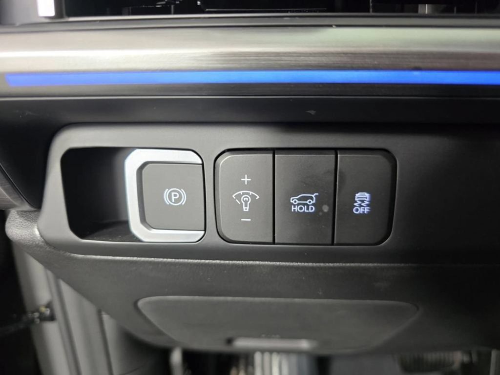 Used 2026 Hyundai Santa Fe Limited AWD/4WD image 29