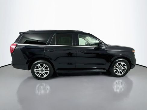 Used 2025 Ford Expedition Active AWD/4WD image 8