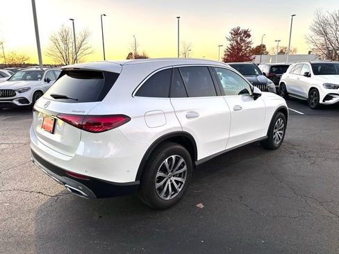 Used 2024 Mercedes-Benz GLC 300 4MATIC image 12