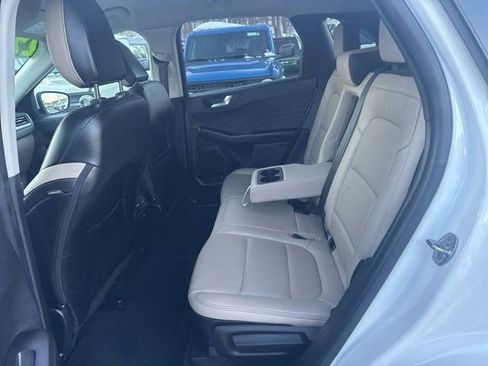 Certified 2022 Ford Escape SEL image 13