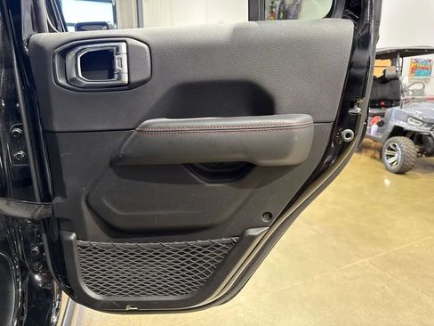 Used 2023 Jeep Gladiator Rubicon w/ Cold Weather Group AWD/4WD image 92
