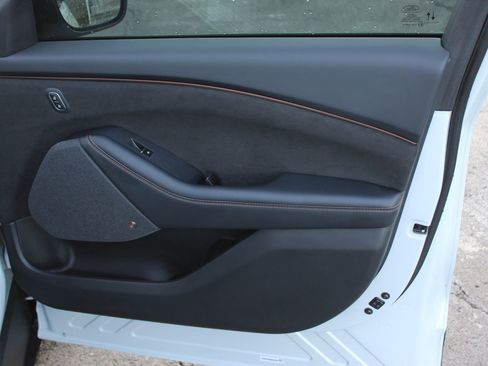 Used 2022 Ford Mustang Mach-E GT image 12