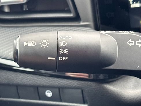 New 2026 Nissan Kicks SR w/ Cold Weather Package image 22