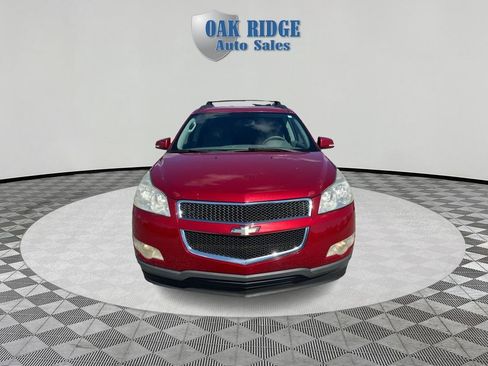 Used 2012 Chevrolet Traverse LT image 2