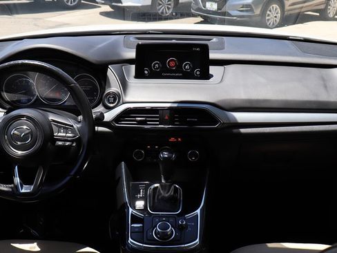 Used 2018 MAZDA CX-9 Touring w/ Touring Premium Package FWD image 36