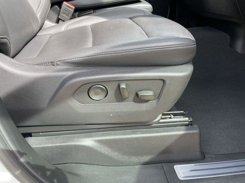 Used 2025 GMC Sierra 1500 SLT image 52