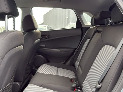 Used 2021 Hyundai Kona SEL w/ Winter Weather Package image 24