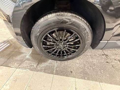 Used 2015 Ford Edge Titanium image 44