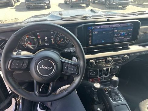Used 2025 Jeep Wrangler Unlimited Rubicon 392 AWD/4WD image 23