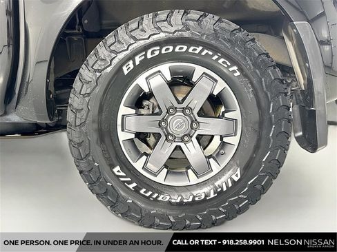 Used 2014 Nissan Frontier PRO-4X w/ Pro-4x Luxury Package image 31