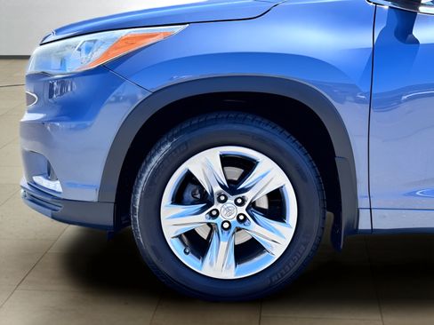 Used 2015 Toyota Highlander Limited Platinum AWD/4WD image 40
