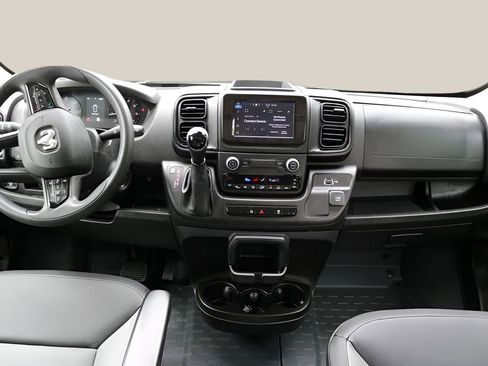 Used 2025 RAM ProMaster 2500 w/ Convenience Group FWD image 18