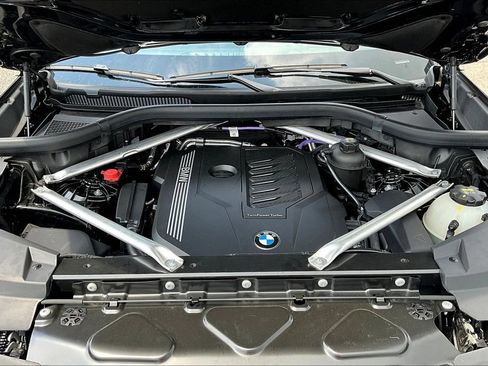 Used 2022 BMW X6 xDrive40i AWD/4WD image 30