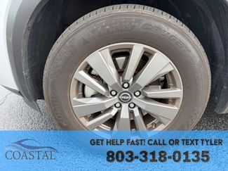 Used 2025 Nissan Pathfinder SV video 2