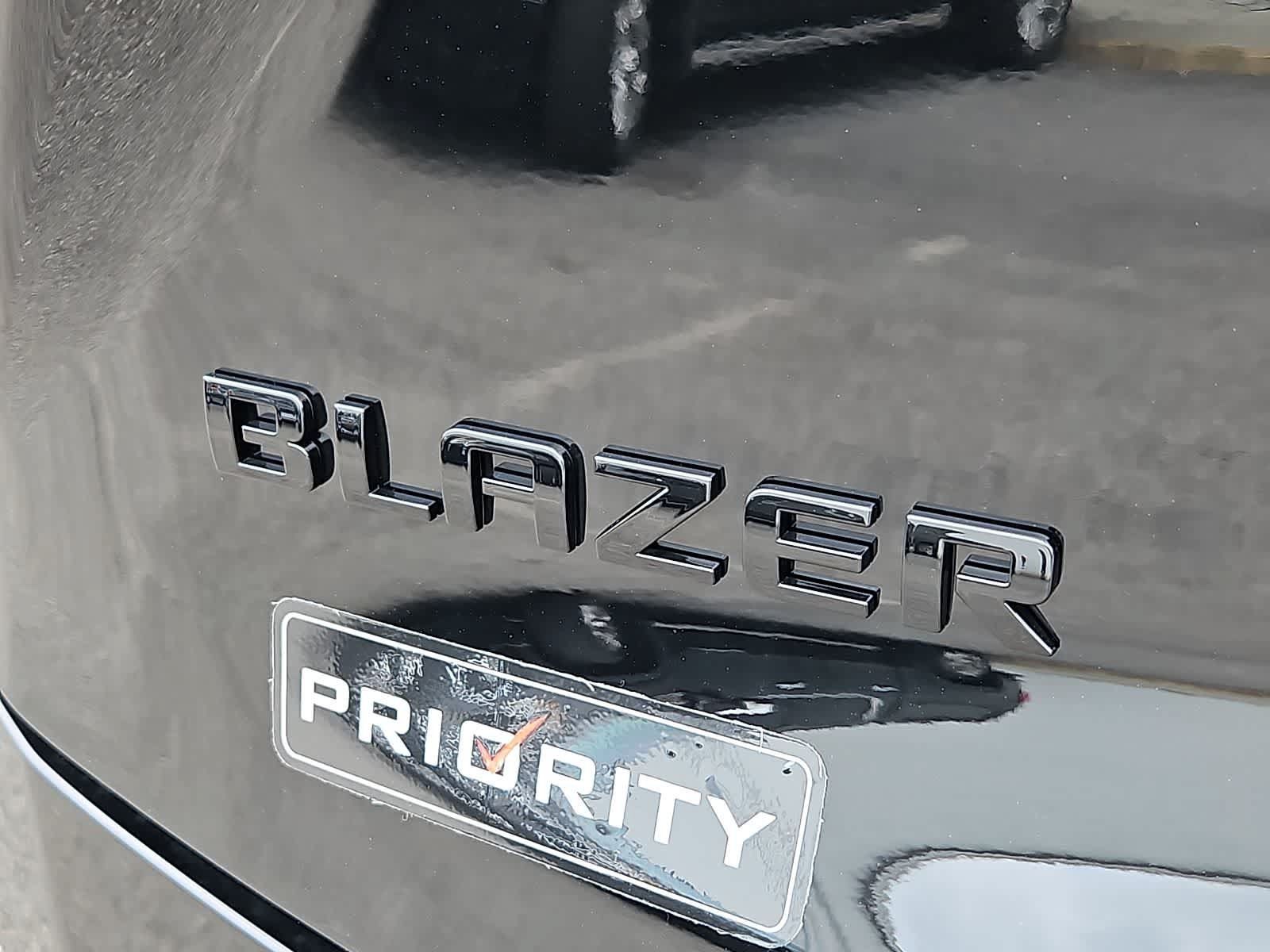 New 2026 Chevrolet Blazer LT w/ Midnight/Sport Edition FWD image 23