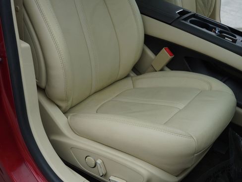 Used 2014 Lincoln MKZ AWD w/ Equipment Group 102A Reserve image 10