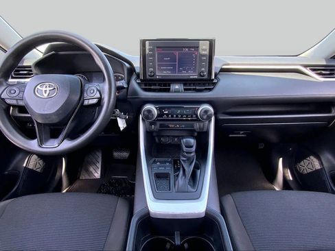 Used 2022 Toyota RAV4 LE FWD image 15