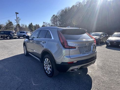 Used 2023 Cadillac XT4 Premium Luxury image 8