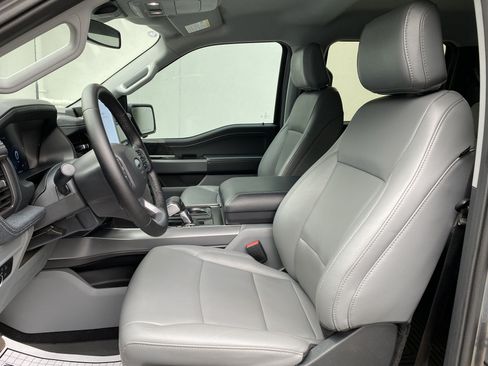 Used 2025 Ford F150 Lightning Flash AWD/4WD image 16