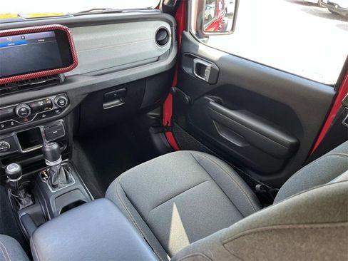 Used 2024 Jeep Wrangler Sport image 29