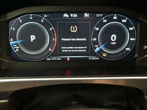 Used 2021 Volkswagen Tiguan SEL AWD/4WD image 10