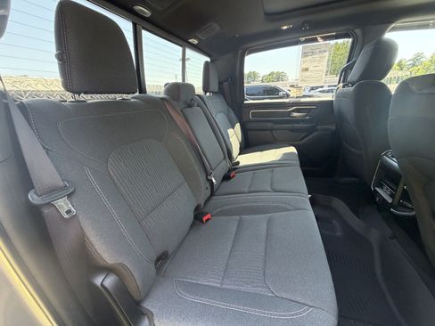 Used 2022 RAM 1500 Big Horn AWD/4WD image 18