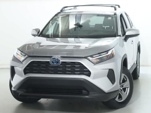 Certified 2024 Toyota RAV4 XLE AWD/4WD image 3