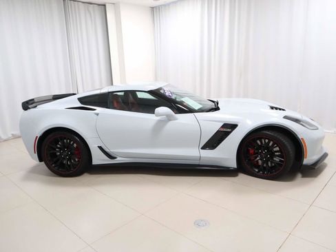 Used 2019 Chevrolet Corvette Z06 RWD image 42