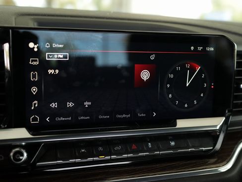 Used 2023 GMC Sierra 1500 Elevation image 13