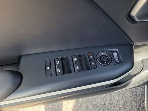 Used 2025 Kia K4 GT-Line w/ GT-Line Premium Package image 13