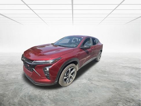 Used 2024 Chevrolet Trax RS FWD image 3