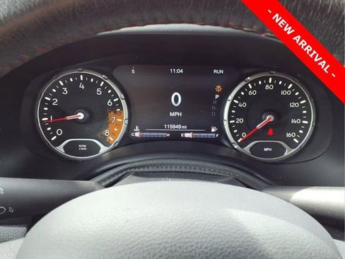 Used 2016 Jeep Renegade Trailhawk AWD/4WD image 18