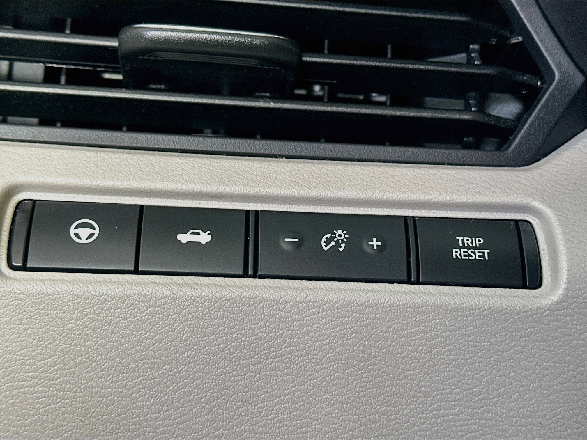 Used 2023 Nissan Altima 2.5 SL FWD image 17