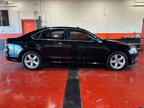 Used 2012 Volkswagen Passat 2.5 SE image 1