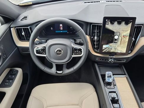 New 2026 Volvo XC60 B5 Plus AWD/4WD image 16