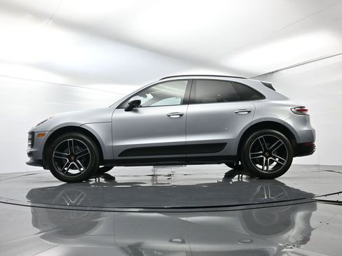 Certified 2021 Porsche Macan image 45