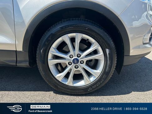 Used 2018 Ford Escape SE FWD image 11