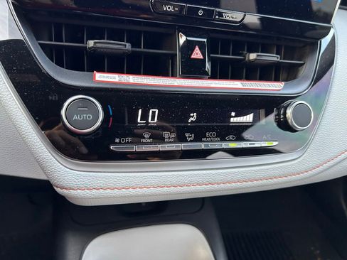Used 2025 Toyota Corolla FX w/ Convenience Package FWD image 26