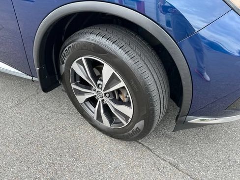 Used 2019 Nissan Murano SV AWD/4WD image 9