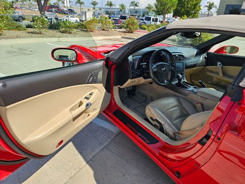 Used 2007 Chevrolet Corvette Convertible w/ Preferred Equipment Group image 18