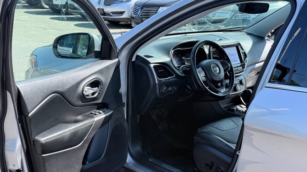 Used 2020 Jeep Cherokee Limited AWD/4WD image 20