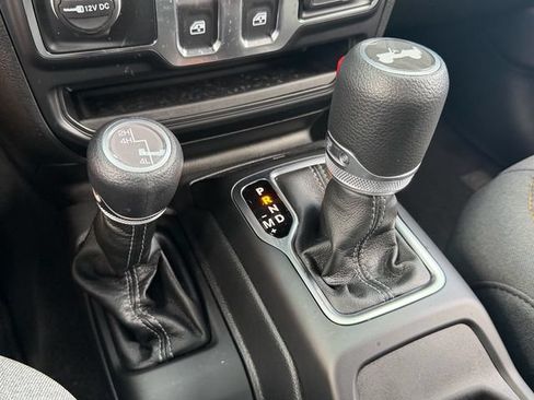 Used 2024 Jeep Wrangler Sport AWD/4WD image 21