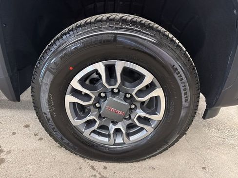 New 2026 GMC Sierra 2500 SLE w/ SLE Convenience Package image 9