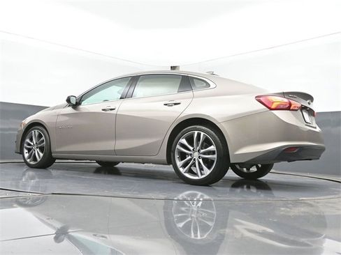 Used 2024 Chevrolet Malibu LT image 40